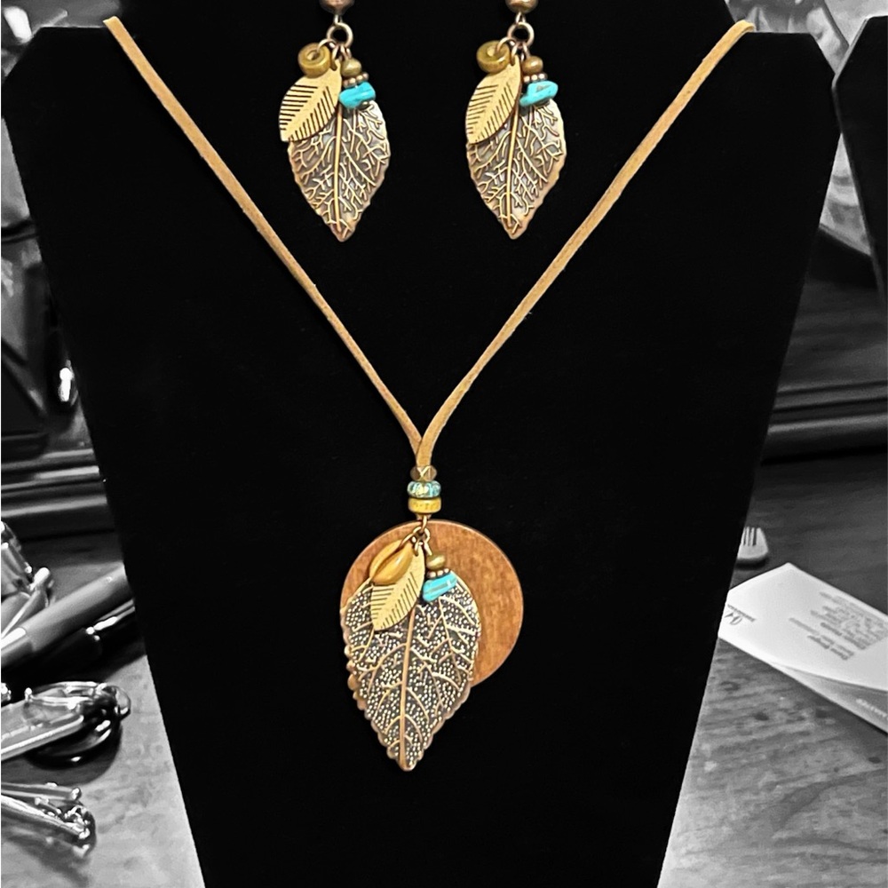 Ploutos Boho Gold and Turquoise Leaf, Bead Jewelry Set, Lightweight, Dangle